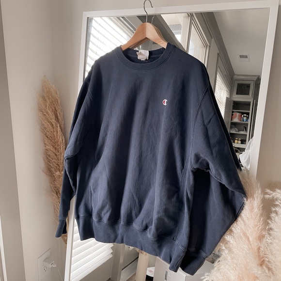 Champion Tops - Champion Navy Blue Large Unisex Crew Sweatshirt